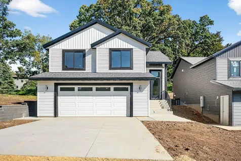 213 20th Street SW Rochester MN 55902