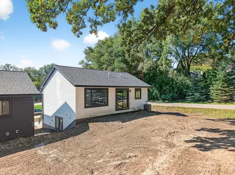 213 20th Street SW Rochester MN 55902