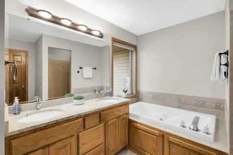 1805 Creek Lane Northfield MN 55057