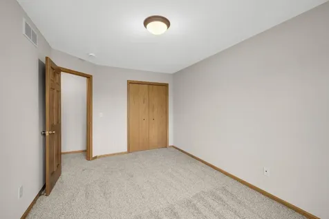 1805 Creek Lane Northfield MN 55057