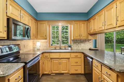 7934 Chesshire Lane N Maple Grove MN 55311