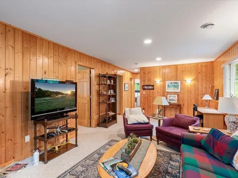 11815 Maplewood Drive East Gull Lake MN 56401