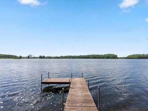 11815 Maplewood Drive East Gull Lake MN 56401