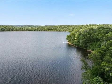 11815 Maplewood Drive East Gull Lake MN 56401