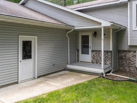 11815 Maplewood Drive East Gull Lake MN 56401