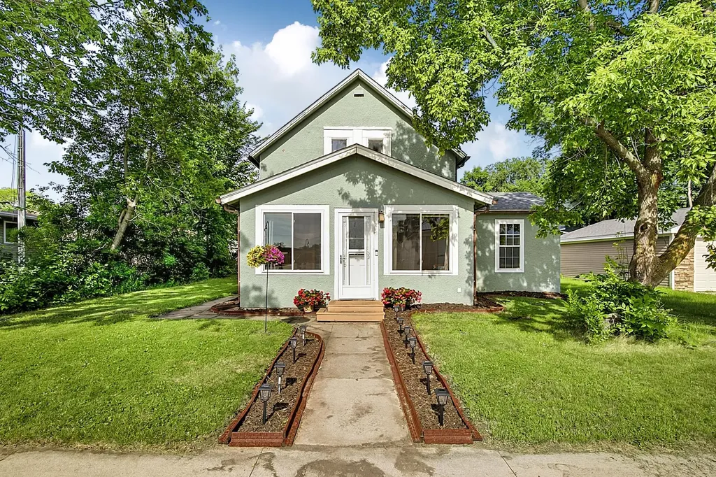 251 Church Street N Eden Valley MN 55329