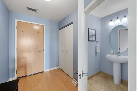 929 Portland Avenue Minneapolis MN 55404