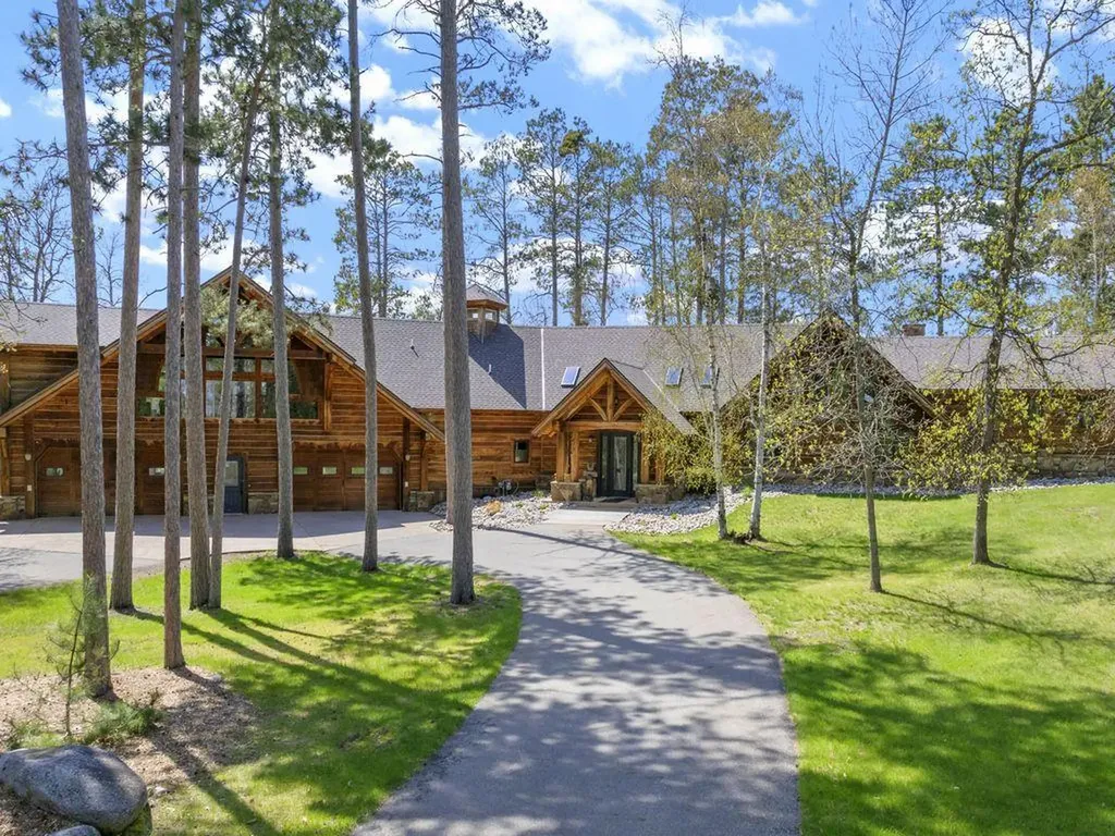 1009 Bear Path Drive Park Rapids MN 56470