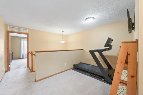 7606 11th Street N Oakdale MN 55128