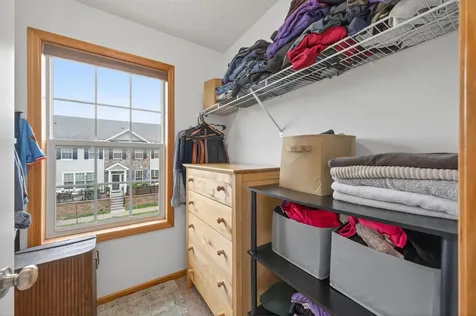 7606 11th Street N Oakdale MN 55128