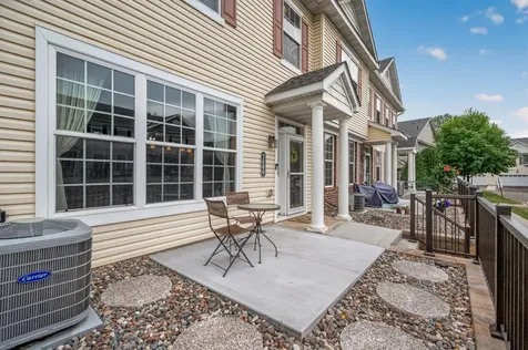 7606 11th Street N Oakdale MN 55128
