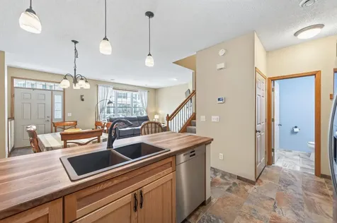 7606 11th Street N Oakdale MN 55128