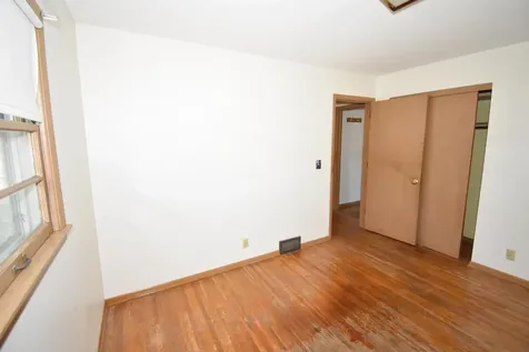 6536 Indiana Avenue N Brooklyn Center MN 55429