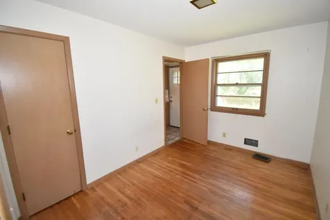 6536 Indiana Avenue N Brooklyn Center MN 55429