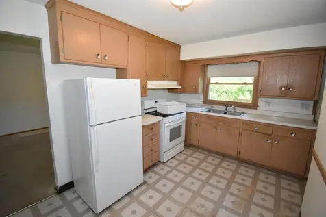 6536 Indiana Avenue N Brooklyn Center MN 55429