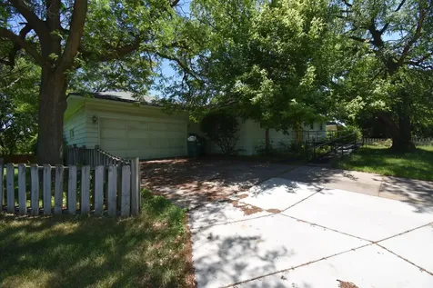 6536 Indiana Avenue N Brooklyn Center MN 55429