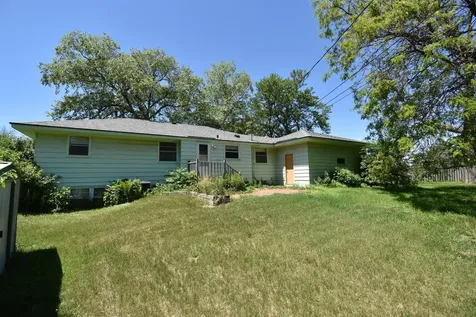 6536 Indiana Avenue N Brooklyn Center MN 55429