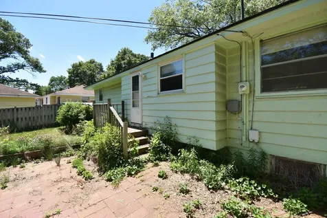 6536 Indiana Avenue N Brooklyn Center MN 55429