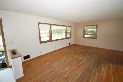 6536 Indiana Avenue N Brooklyn Center MN 55429