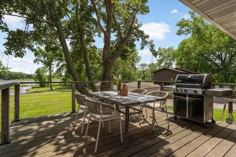 2884 W Owasso Boulevard Roseville MN 55113