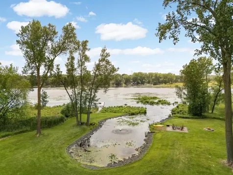 2884 W Owasso Boulevard Roseville MN 55113