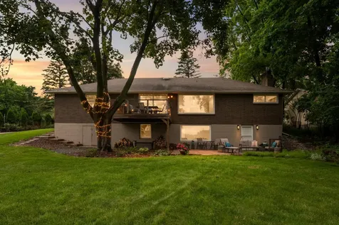 2884 W Owasso Boulevard Roseville MN 55113