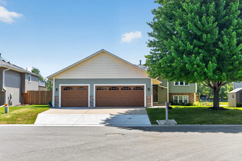 13625 Zarthan Avenue S Savage MN 55378