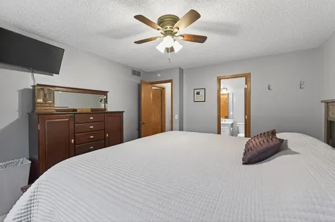 13625 Zarthan Avenue S Savage MN 55378