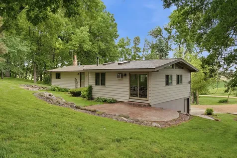 33315 Sand Prairie Lane Le Sueur MN 56058