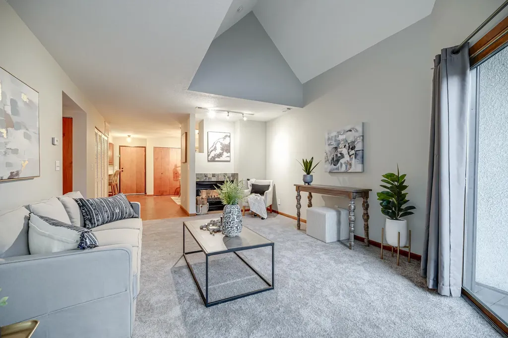 232 W Franklin Avenue Minneapolis MN 55404
