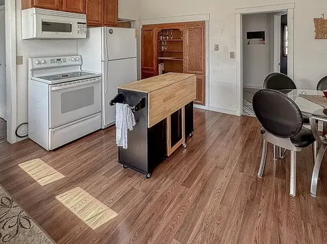 672 S Anna Avenue Lake Crystal MN 56055