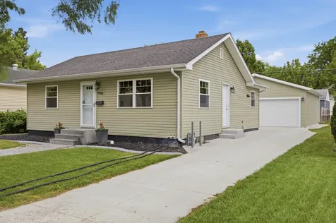 1605 5th Street S Fargo ND 58103