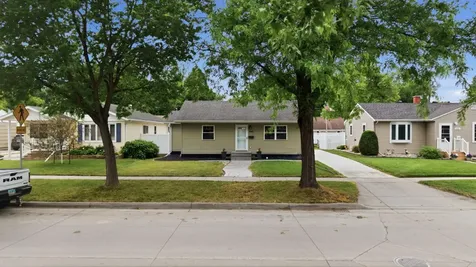 1605 5th Street S Fargo ND 58103