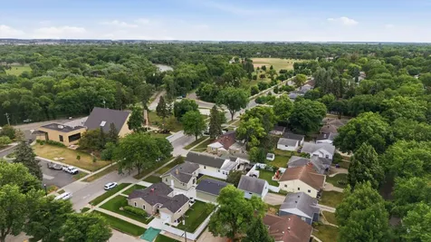 1605 5th Street S Fargo ND 58103