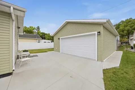 1605 5th Street S Fargo ND 58103
