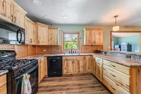1497 Claudia Avenue La Crescent MN 55947