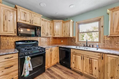 1497 Claudia Avenue La Crescent MN 55947