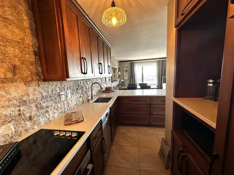15 S 1st Street Minneapolis MN 55401