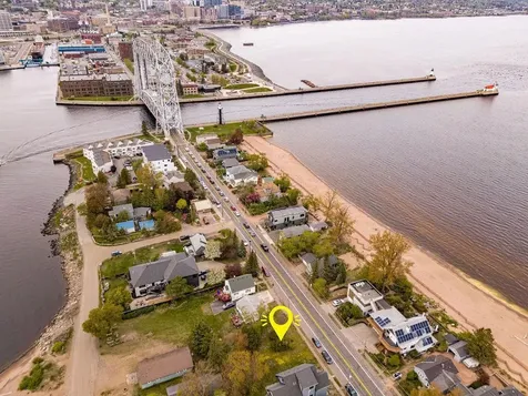 8XX S Lake Avenue Duluth MN 55802