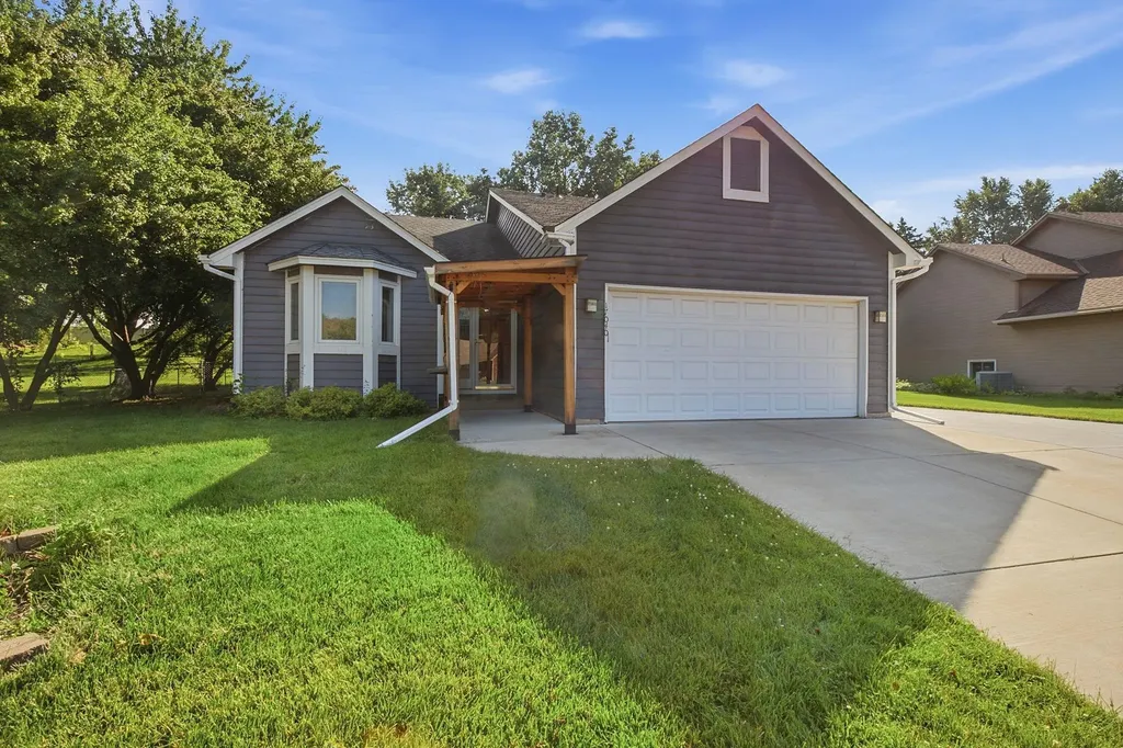 17040 Glencoe Avenue Lakeville MN 55044
