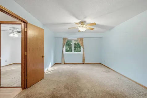 17040 Glencoe Avenue Lakeville MN 55044
