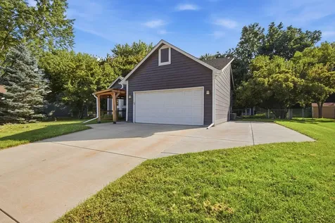 17040 Glencoe Avenue Lakeville MN 55044