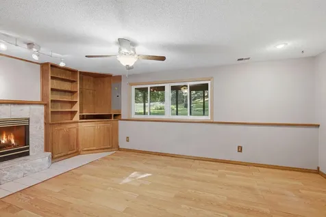 17040 Glencoe Avenue Lakeville MN 55044