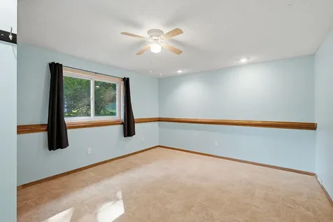 17040 Glencoe Avenue Lakeville MN 55044