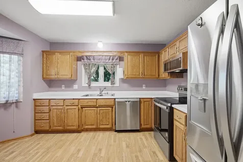 17040 Glencoe Avenue Lakeville MN 55044