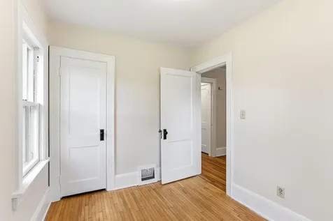 1812 Minnehaha Avenue E Saint Paul MN 55119