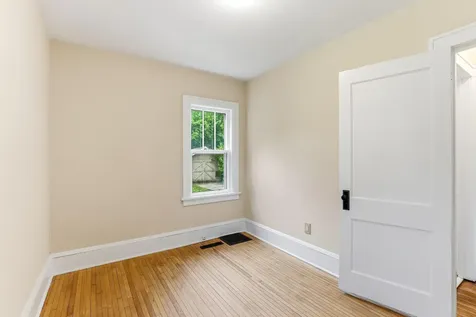 1812 Minnehaha Avenue E Saint Paul MN 55119