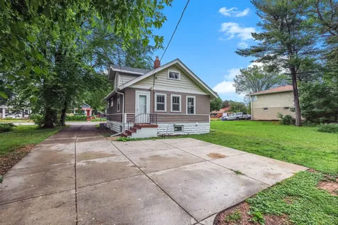 1812 Minnehaha Avenue E Saint Paul MN 55119