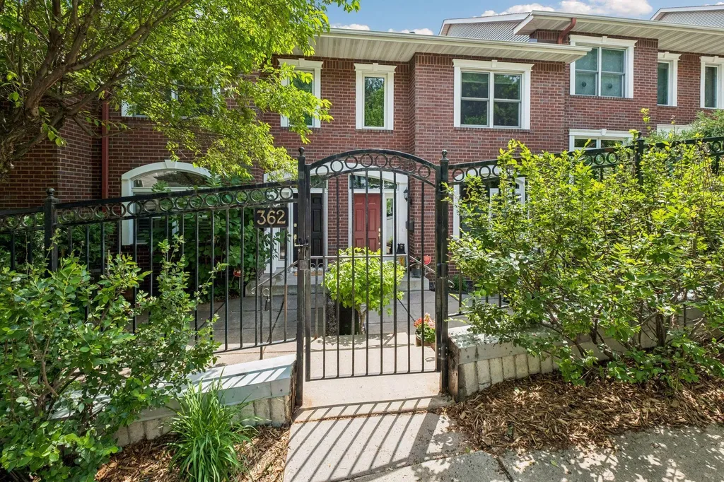 362 Ramsey Street Saint Paul MN 55102