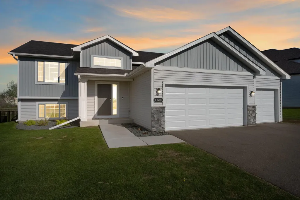 1120 7th Avenue NE Isanti MN 55040